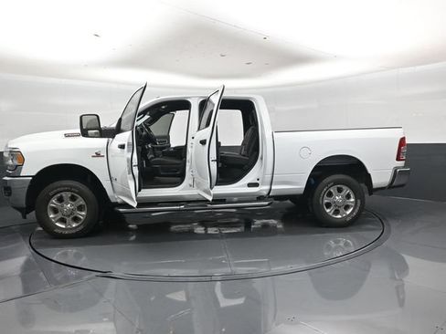 Used 2024 RAM 2500 Big Horn w/ Off Road Package AWD/4WD image 49