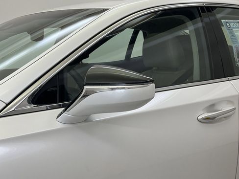 Used 2018 Lexus LS 500 AWD image 28