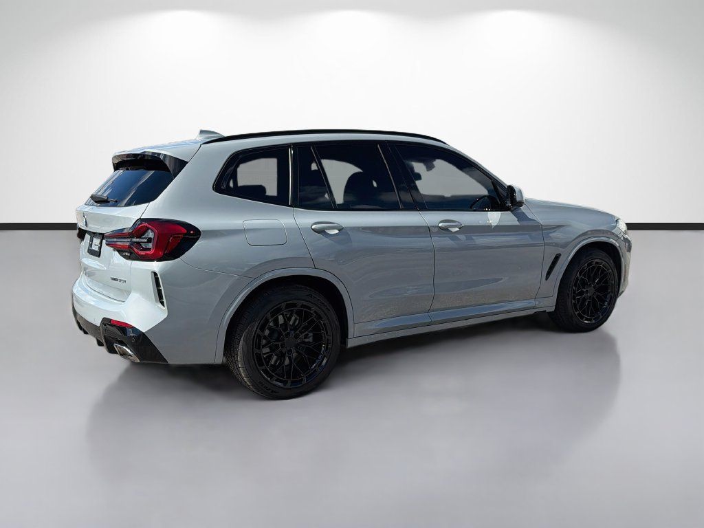 Used 2022 BMW X3 sDrive30i w/ M Sport Package 2 RWD image 3