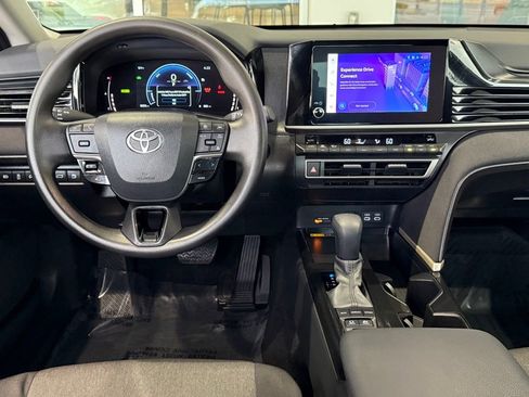 Certified 2025 Toyota Camry LE image 32