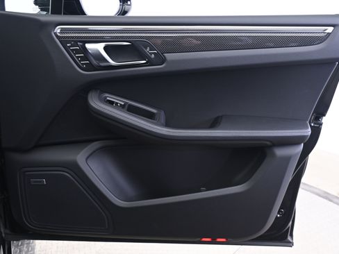 Used 2023 Porsche Macan GTS image 20