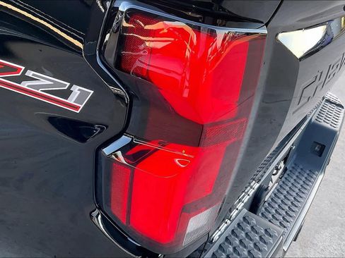 Certified 2025 Chevrolet Colorado Z71 w/ Technology Package image 29