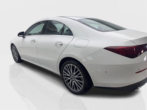 Used 2024 Mercedes-Benz CLA 250 4MATIC image 14