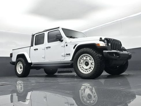 Used 2021 Jeep Gladiator Sport AWD/4WD image 43