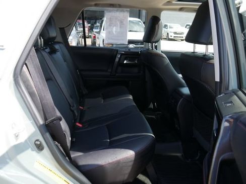 Used 2023 Toyota 4Runner TRD Off-Road Premium w/ Off Road Premium Plus Package AWD/4WD image 27
