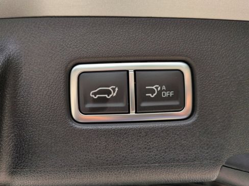 Certified 2025 Kia Sorento SX Prestige AWD/4WD image 16