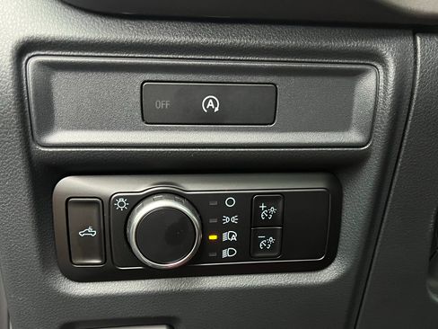 Used 2025 Ford F150 XL image 44