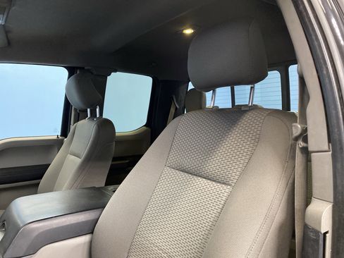 Used 2015 Ford F150 XLT w/ Equipment Group 302A Luxury image 6