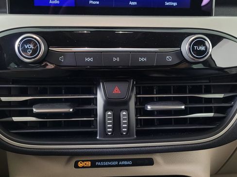 Used 2022 Ford Escape SE w/ Convenience Package image 25