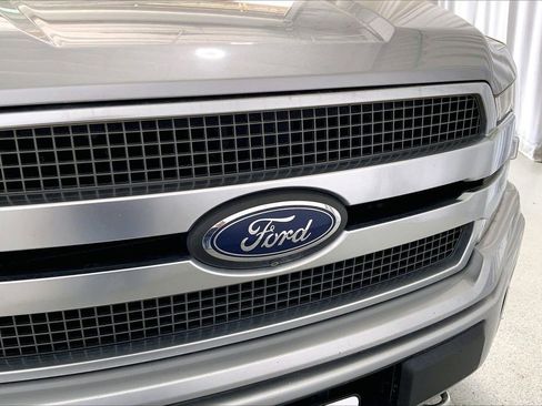 Used 2020 Ford F150 Platinum w/ Equipment Group 701A Luxury image 7