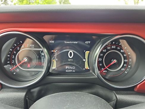 Used 2022 Jeep Gladiator Rubicon AWD/4WD image 23