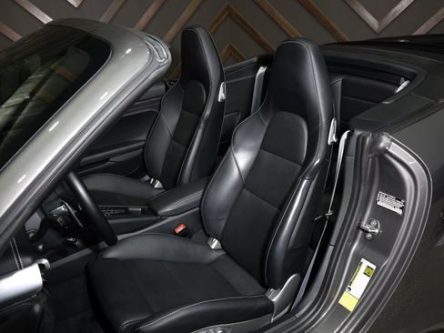 Used 2019 Porsche 911 Turbo S image 6