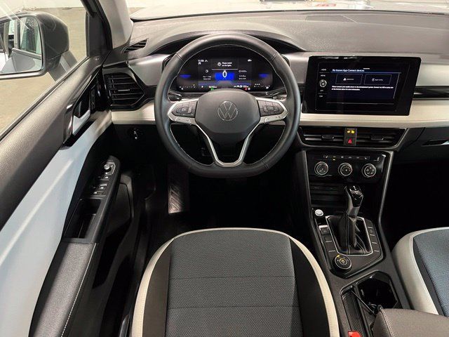 Used 2025 Volkswagen Taos S AWD/4WD image 18
