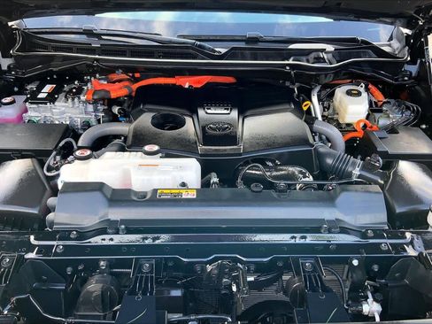 Certified 2025 Toyota Sequoia SR5 image 30