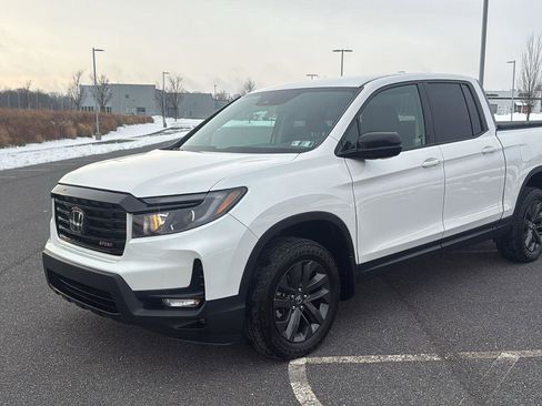 Used 2023 Honda Ridgeline Sport image 13