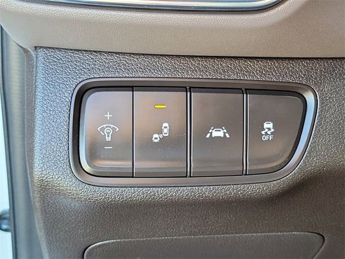 Used 2020 Hyundai Santa Fe SEL image 14