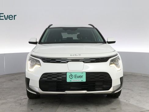 Used 2023 Kia Niro Wind image 3