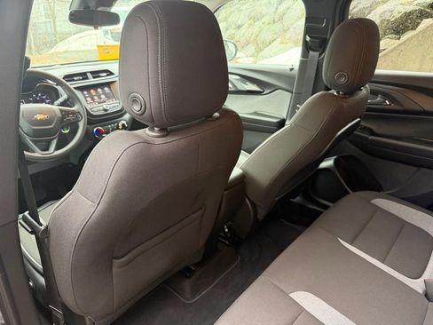 Used 2023 Chevrolet TrailBlazer LT FWD image 20
