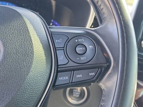 Used 2020 Toyota Corolla XSE image 32