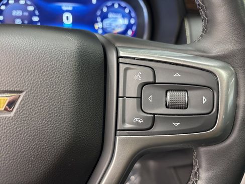 Used 2023 Chevrolet Suburban Premier w/ Premium Package image 15