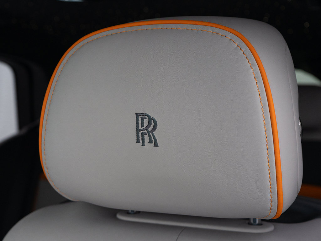 Certified 2023 Rolls-Royce Cullinan w/ Dark Exterior Package AWD/4WD image 17