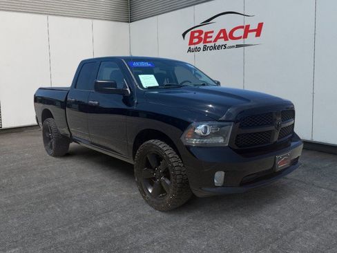 Used 2014 RAM 1500 Express w/ Black Ram 1500 Express Group AWD/4WD image 1