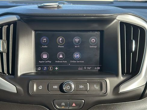 Used 2024 GMC Terrain SLE FWD image 24