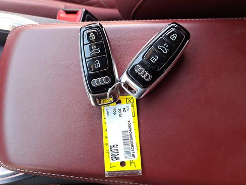 Used 2024 Audi SQ8 e-tron Premium Plus w/ Black Optic Package image 37