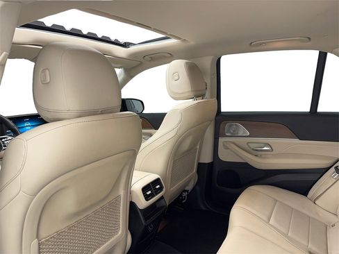 Used 2022 Mercedes-Benz GLE 350 4MATIC w/ AMG Line Exterior image 41