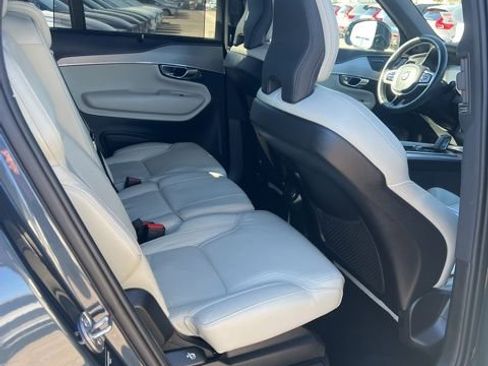 Used 2022 Volvo XC90 T8 R-Design w/ Advanced Package image 27