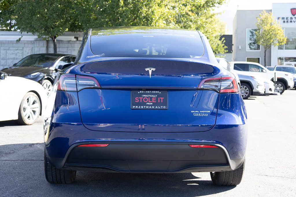 Used 2024 Tesla Model Y Long Range AWD/4WD image 21