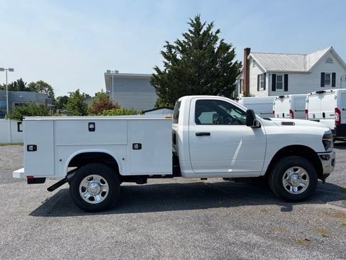 New 2026 RAM 2500 Tradesman w/ Chrome Appearance Group AWD/4WD image 11