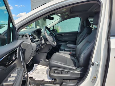 Used 2024 Honda Odyssey Touring image 15