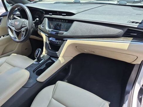 Used 2018 Cadillac XT5 FWD w/ LPO, Wheel Lock Package image 26