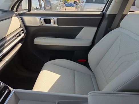 Used 2026 Hyundai Santa Fe SEL AWD/4WD image 18