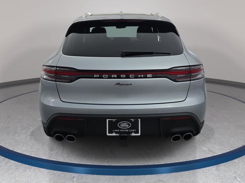Used 2025 Porsche Macan AWD/4WD image 6