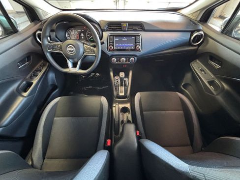 Used 2025 Nissan Versa SV image 38