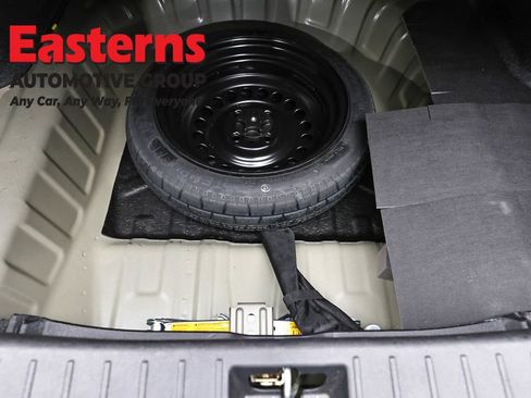 Used 2023 Nissan Versa SV image 22