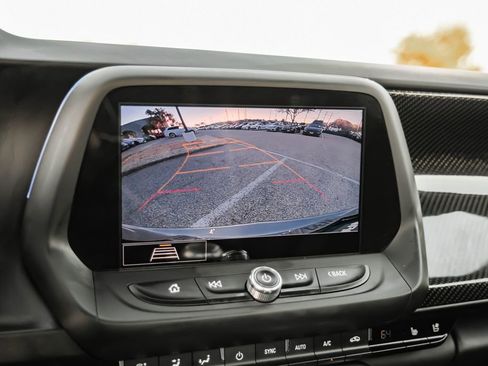 Used 2020 Chevrolet Camaro ZL1 image 19