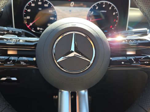 New 2026 Mercedes-Benz GLC 300 GLC 300 image 32