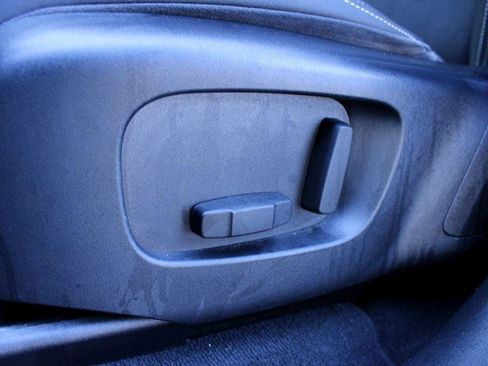 Used 2019 Land Rover Range Rover Velar image 12