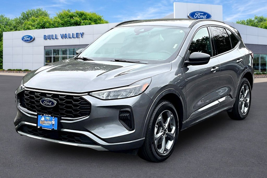 Certified 2024 Ford Escape ST-Line w/ Tech Pack #1 AWD/4WD image 3