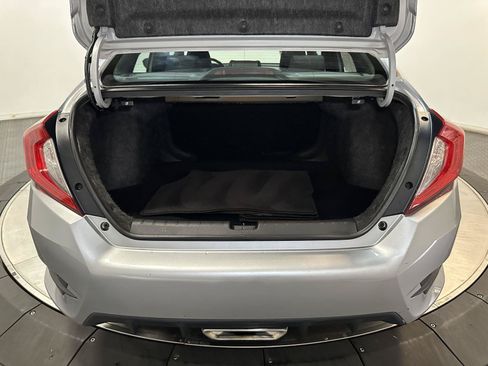 Used 2019 Honda Civic Sport image 32
