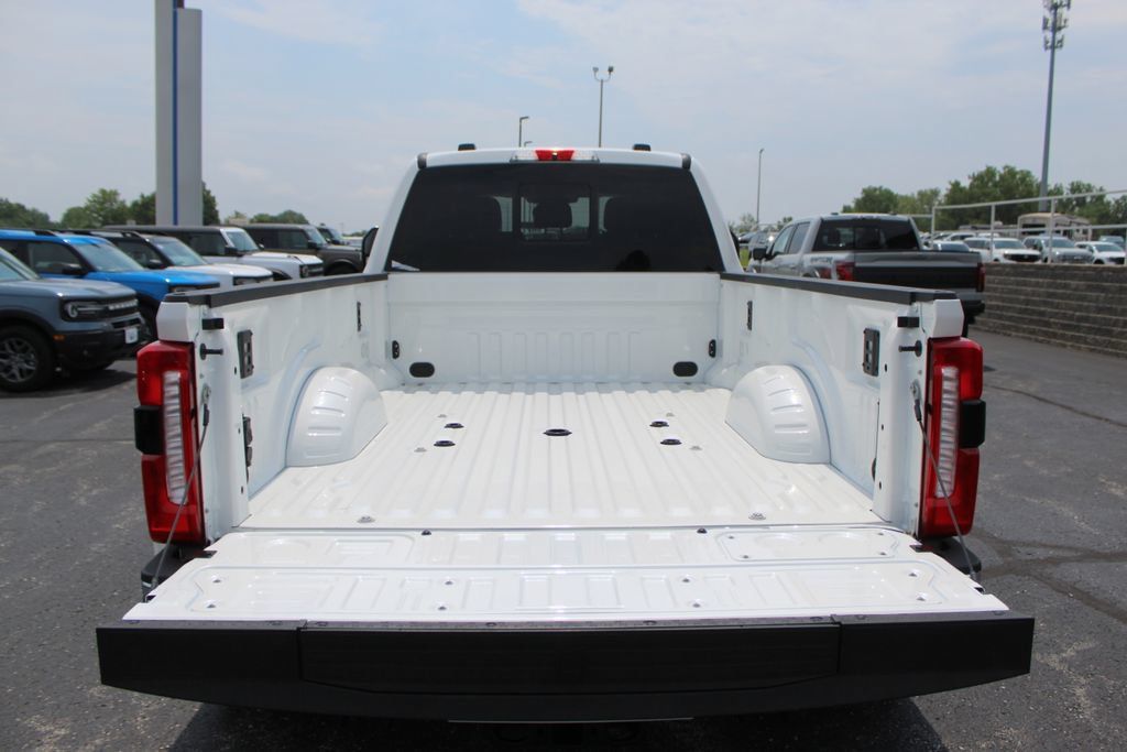 New 2026 Ford F350 Lariat w/ Lariat Ultimate Package AWD/4WD image 16