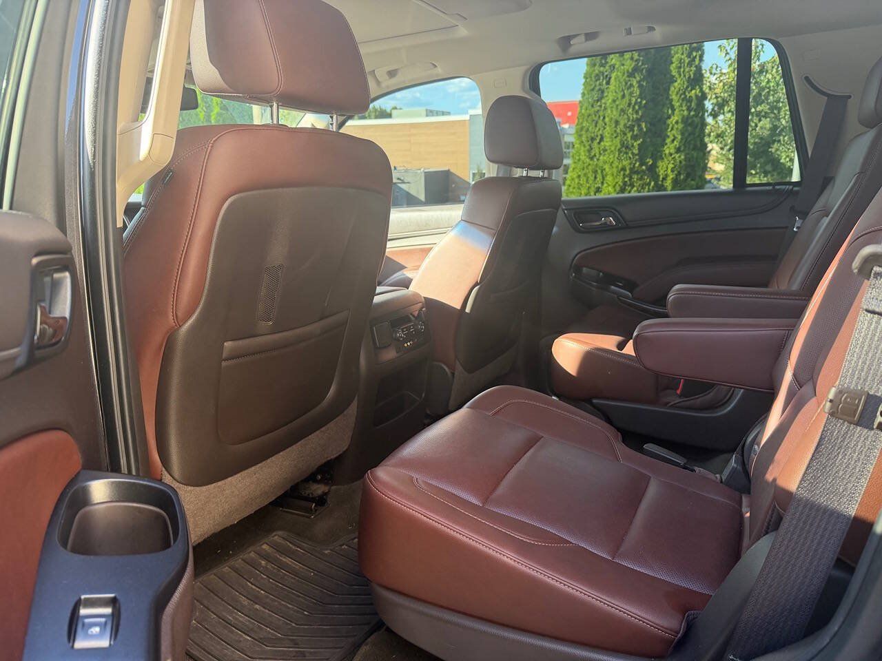 Used 2015 Chevrolet Tahoe LTZ RWD image 6
