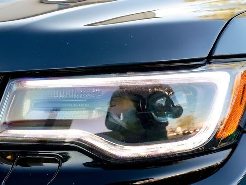 Used 2020 Jeep Grand Cherokee Trackhawk AWD/4WD image 44