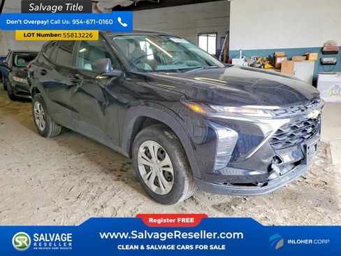 Used 2024 Chevrolet Trax LS FWD image 5