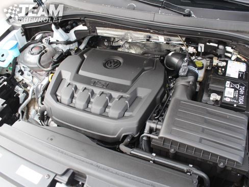 Used 2024 Volkswagen Tiguan Wolfsburg Edition image 29