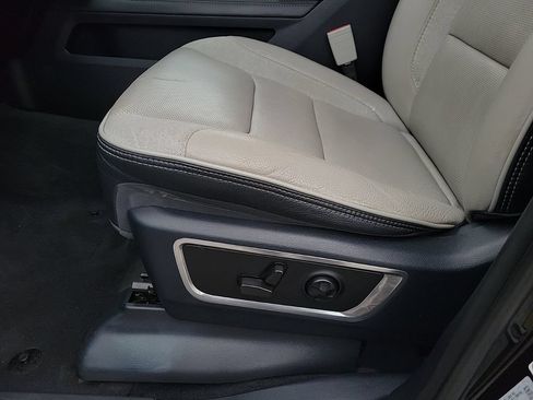 Used 2022 RAM 1500 Limited AWD/4WD image 11