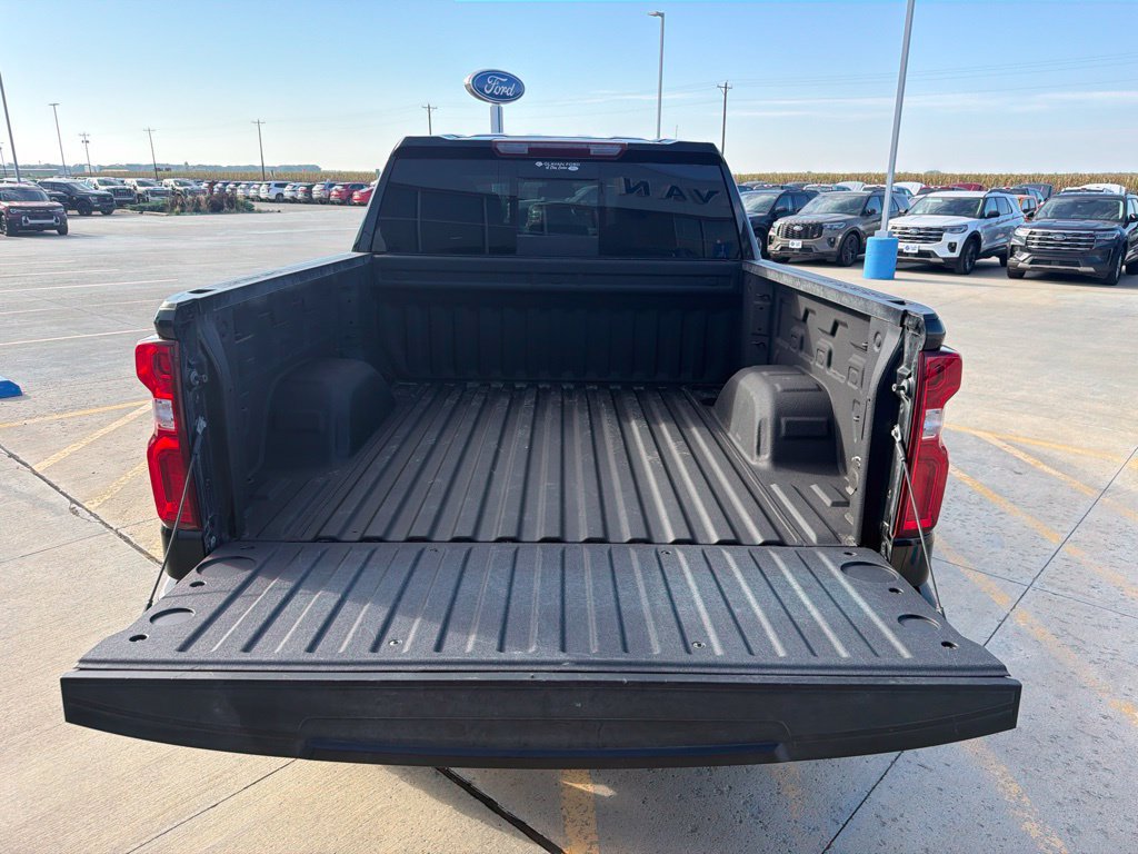 Used 2024 Chevrolet Silverado 1500 LTZ w/ LTZ Convenience Package II AWD/4WD image 7